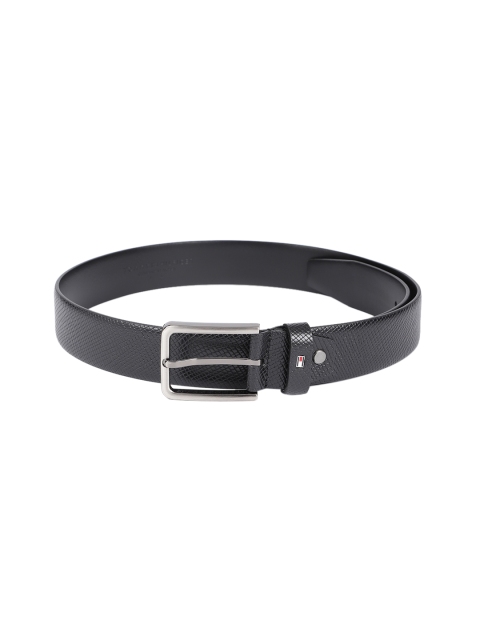

Tommy Hilfiger Men Black Textured Leather Belt