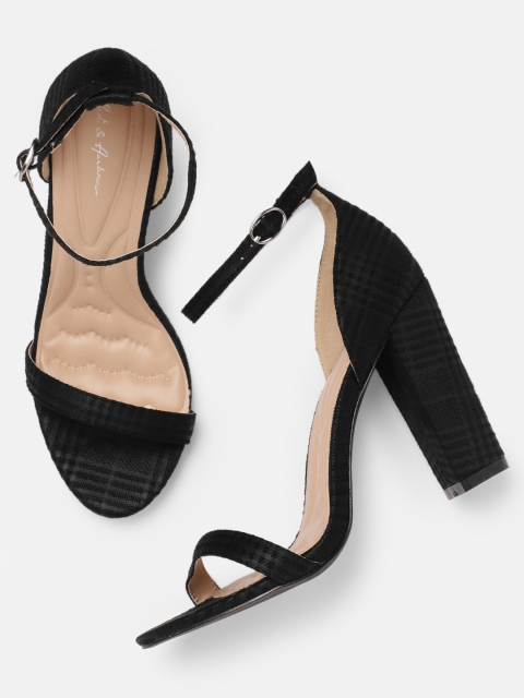

Mast & Harbour Women Black & Grey Printed Sandals