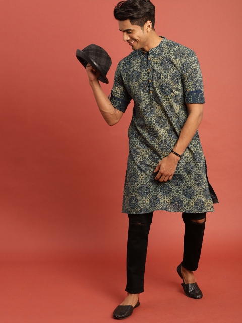 

Taavi Men Blue & Green Ajrakh Hand Block Print Sustainable Straight Kurta with Roll-Up Sleeves