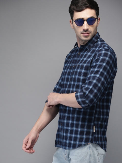 

THE BEAR HOUSE Men Navy Blue Slim Fit Checked Casual Shirt