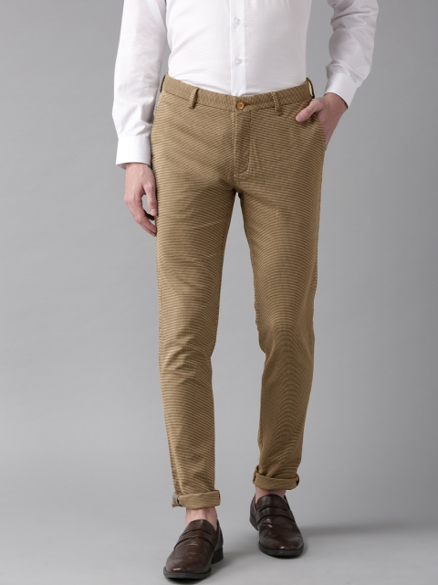 

Blackberrys Men Beige & Olive Green Sharp Fit Self Design Regular Trousers