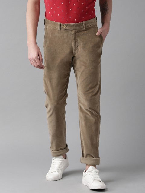 

Blackberrys Men Beige Sharp Regular Fit Solid Corduroy Trousers