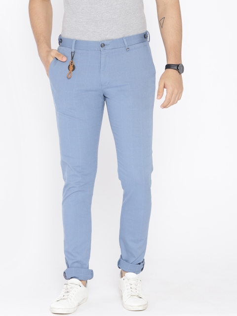 

Blackberrys Men Blue Sharp Regular Fit Checked Chinos