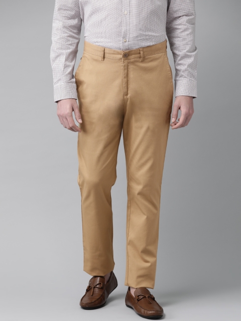 

Blackberrys Men Khaki Sharp Regular Fit Solid Trousers