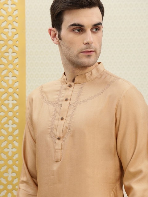 

House of Pataudi Men Beige Solid Straight Kurta With Embroidered Detail