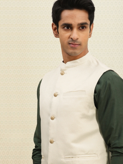 

House of Pataudi Men Off-White Embroidered Pleated Nehru Jacket