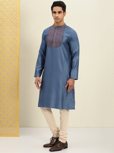 

House of Pataudi Men Blue Embroidered Straight Kurta