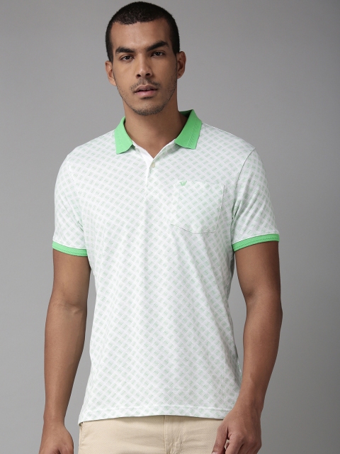 

Blackberrys Men White Checked Polo Collar T-shirt