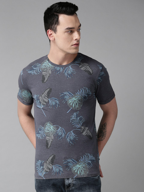 

Blackberrys Men Navy Blue Grey Printed Slim Fit Round Neck Pure Cotton T-shirt