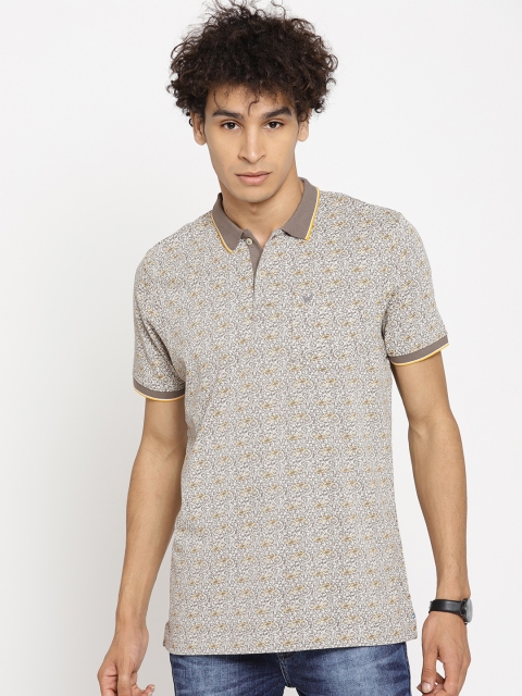 

Blackberrys Men Grey & Off-White Printed Polo Collar T-shirt