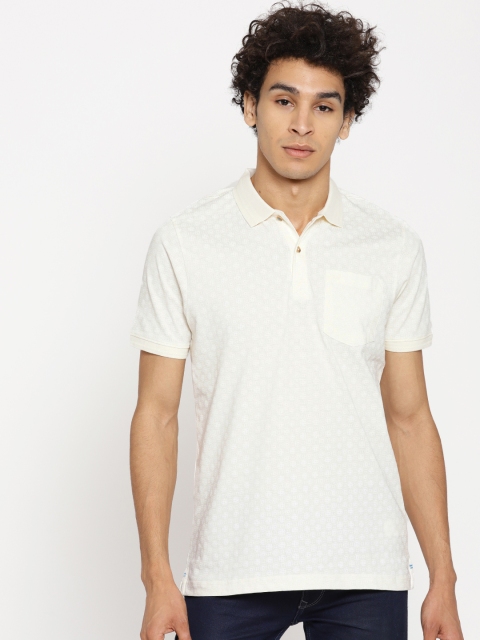

Blackberrys Men Off-White Printed Polo Collar T-shirt