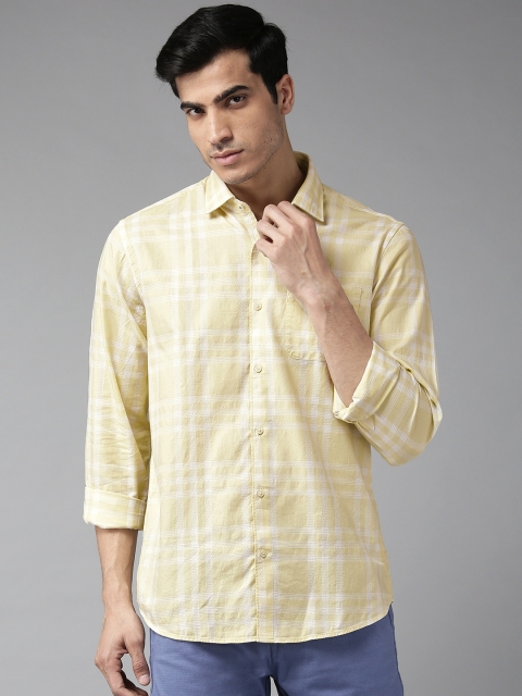 

Blackberrys Men Yellow & White Slim Fit Checked Casual Shirt