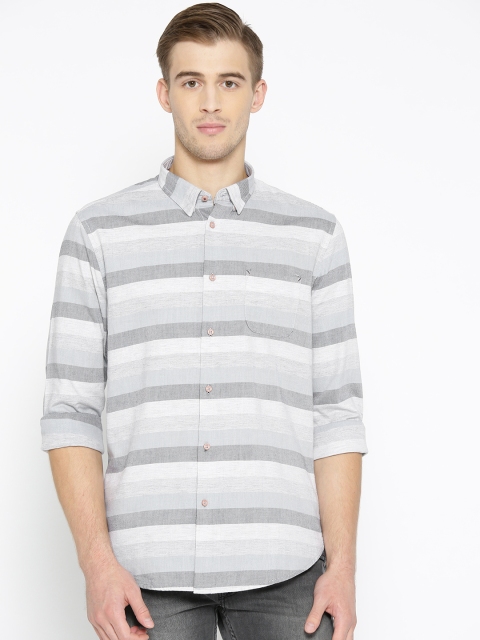 

Blackberrys Men Grey Slim Fit Striped Casual Shirt