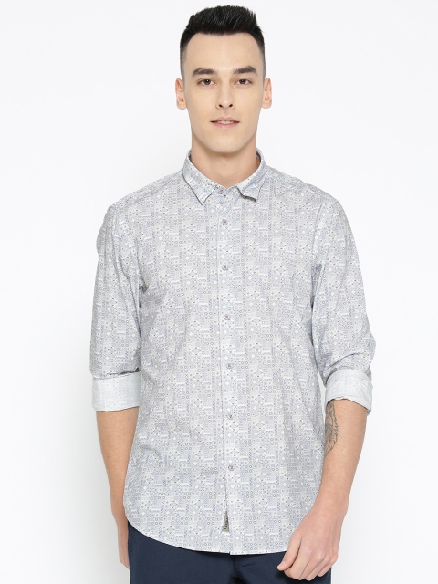 

Blackberrys Men Blue & Off-White Trim Regular Fit Knitted Printed Casual Shirt