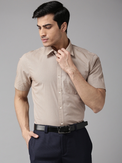 

Blackberrys Men Beige & Purple Slim Fit Printed Formal Shirt