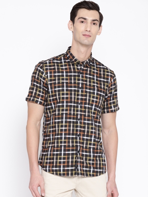 

Blackberrys Men Black & Off-White Slim Fit Checked Casual Shirt