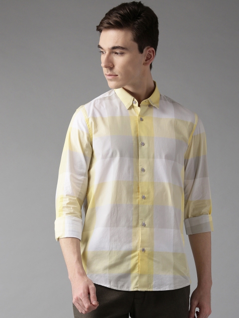 

Blackberrys Men Yellow & Grey Slim Fit Checked Casual Shirt