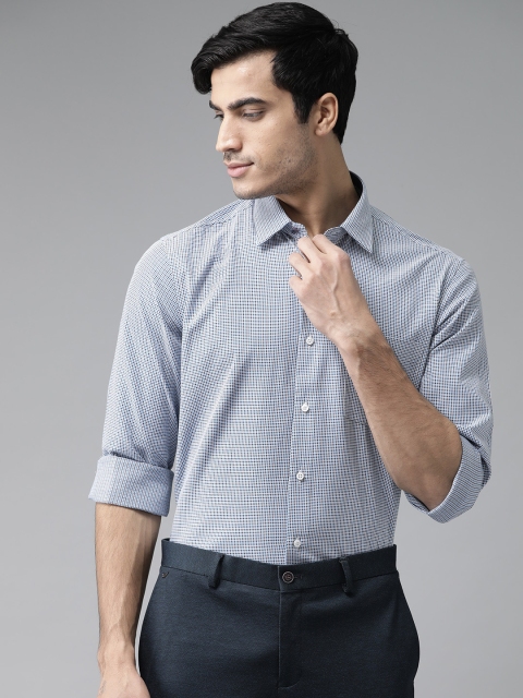 

Blackberrys Men Blue & White Giza Cotton Slim Fit Printed Smart Casual Shirt