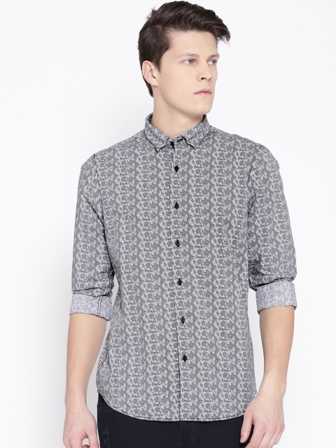 

Blackberrys Men Black & Grey Trim Fit Printed Casual Shirt