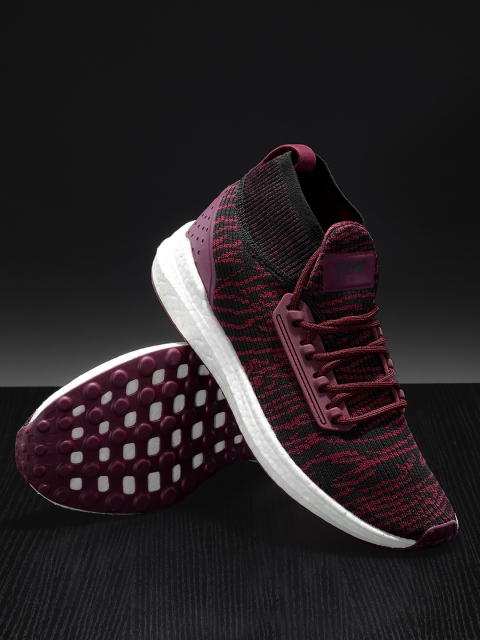 

PEAK Men Maroon & Black Printed Mid-Top Sneakers
