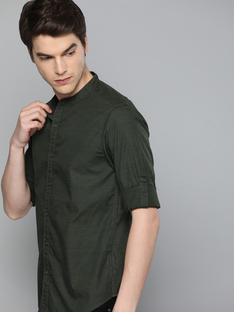 

HERE&NOW Men Green Slim Fit Solid Casual Shirt With Roll-Up Sleeves