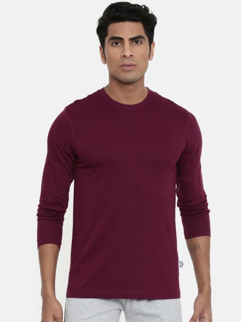 

zebu Men Maroon Solid Round Neck T-shirt