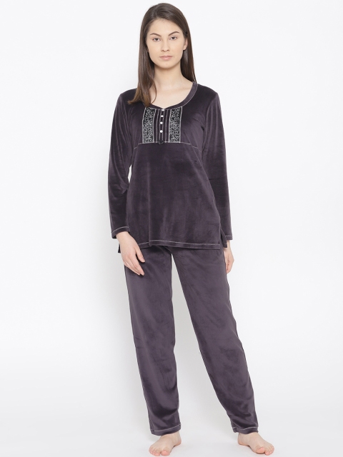 

Sweet Dreams Women Aubergine Solid Night suit, Purple