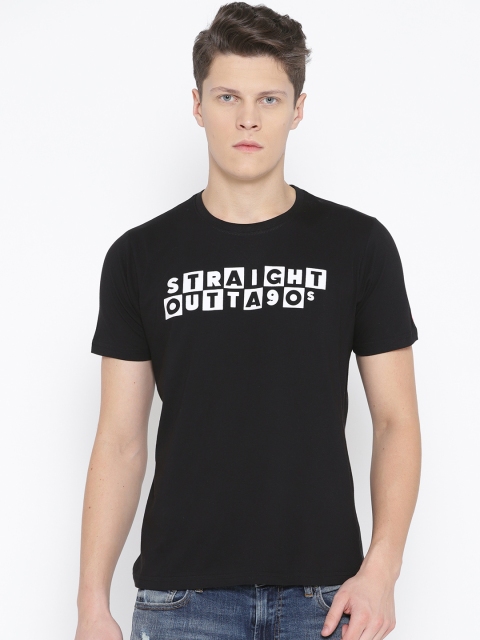 

PRINTOCTOPUS Men Black & White Printed Round Neck T-shirt