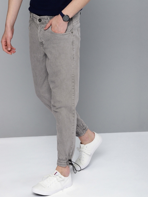 

Mast & Harbour Men Grey Carrot Regular Fit Mid-Rise Clean Look Stretchable Jeans