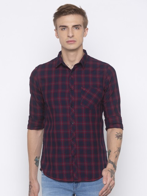 

Globus Men Red & Navy Blue Regular Fit Checked Casual Shirt