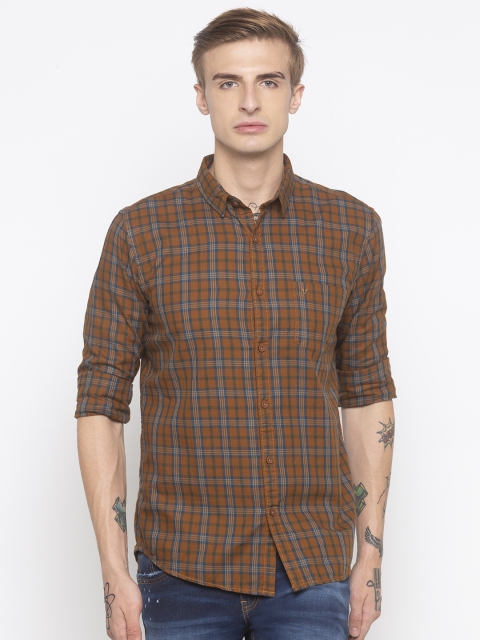 

Globus Men Mustard Yellow Regular Fit Checked Casual Shirt