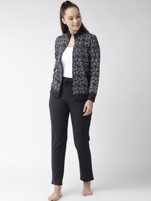 

MADAME M SECRET Women Navy Blue & White Printed Night Suit