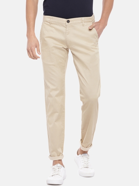 

Globus Men Beige Slim Fit Solid Chinos