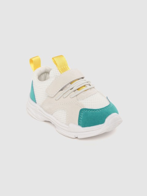 

Hoppipola Boys White & Green Colourblocked Sneakers