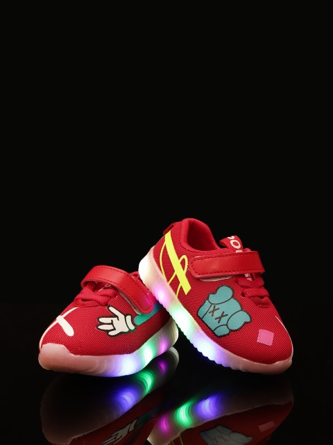 

Hoppipola Kids Red & Blue Printed Sneakers