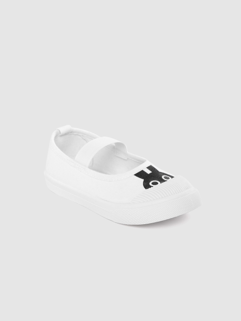 

Hoppipola Girls White Solid Mary Jane with Printed Detail