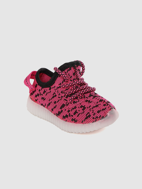 

Hoppipola Kids Pink & Black Woven Design Sneakers