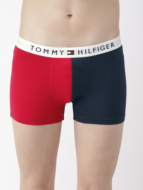 

Tommy Hilfiger Men Red & Navy Blue Colourblocked Trunks P9AB4153