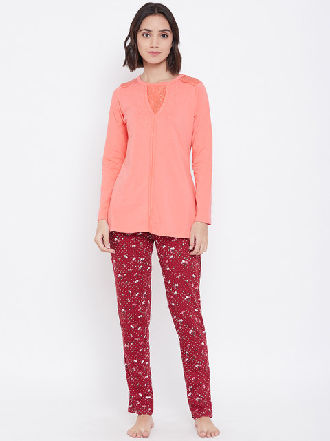 

Sweet Dreams Women Coral Pink & Maroon Printed Night Suit