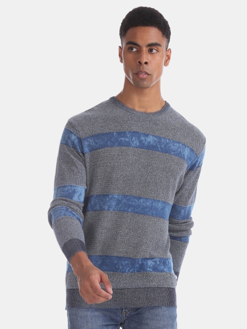 

Aeropostale Men Blue Striped Pullover Sweater