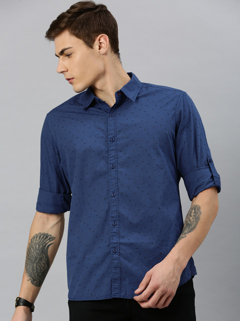 

Roadster Men Navy Blue & Black Regular Fit Printed Casual Shirt