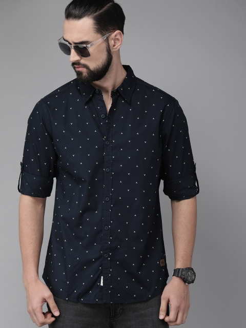 

Roadster Men Navy Blue & Off-White Regular Fit Printed Casual Shirt