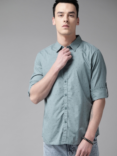 

Roadster Men Sea Green & Black Regular Fit Printed Casual Shirt