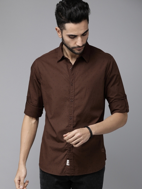 

Roadster Men Brown & Black Printed Regular Fit Printed Casual Shirt