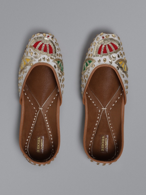 

Anouk Women Off-White & Gold-Toned Embellished Mojaris