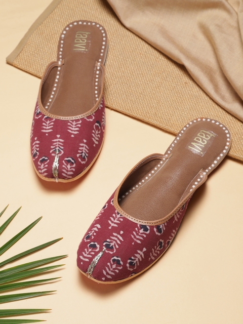 

Taavi Women Burgundy & Black Bagru Print Sustainable Mojaris