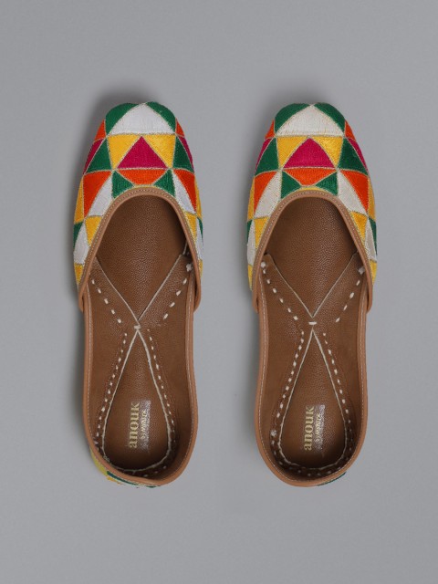 

Anouk Women Multicoloured Woven Design Colourblocked Mojaris, Multi
