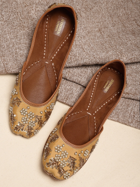 

Anouk Women Beige Embellished Mojaris