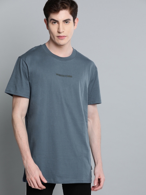 

DC Men Blue Solid Round Neck Longline T-shirt