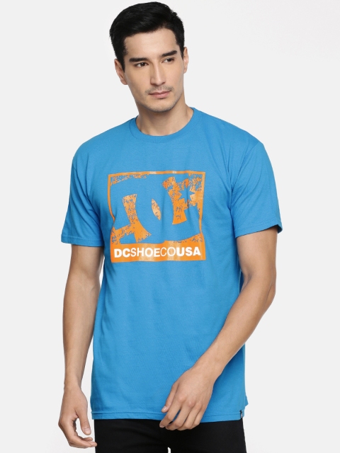 

DC Men Blue Printed Round Neck T-shirt